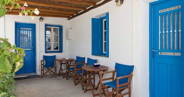 Rooms with garden view at Vathi of Sifnos